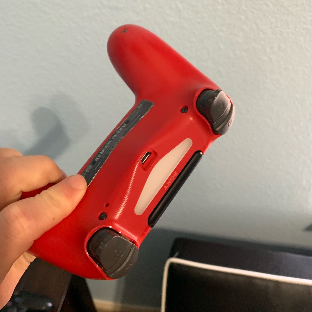 PS4 controller - Picture 2 of 2